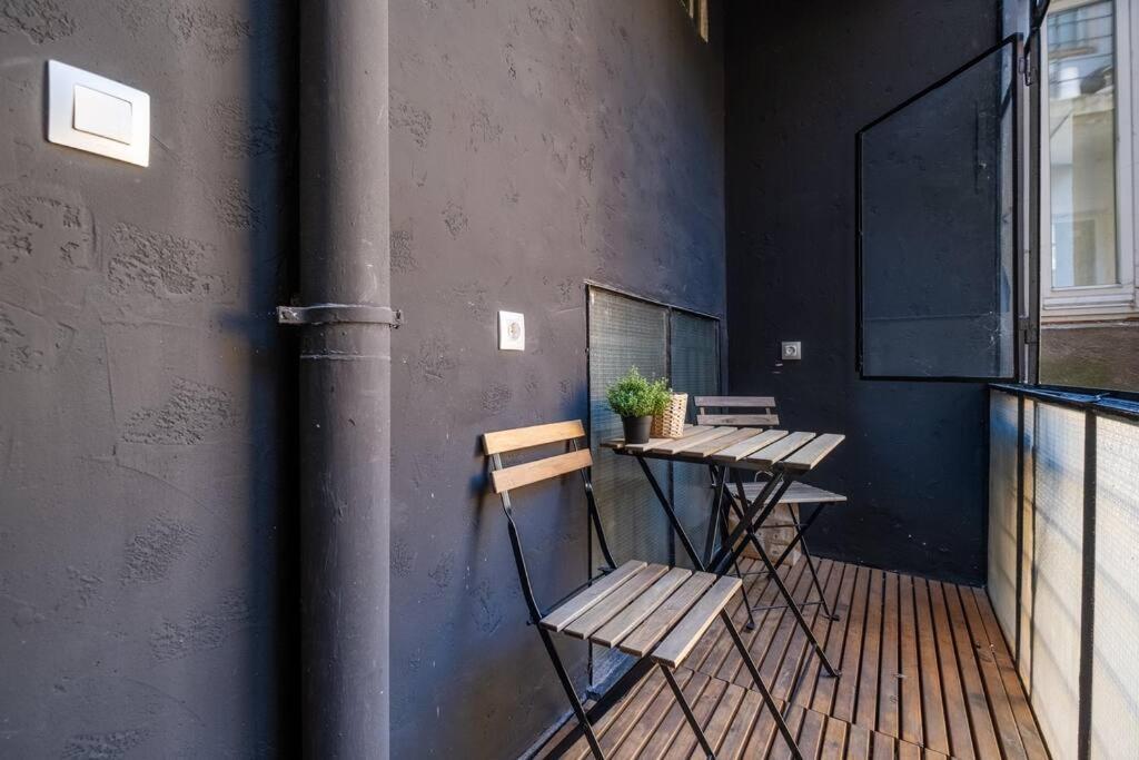 Stunning Luxury 3 Bedroom Apt In The Heart Of Town Sofia Extérieur photo