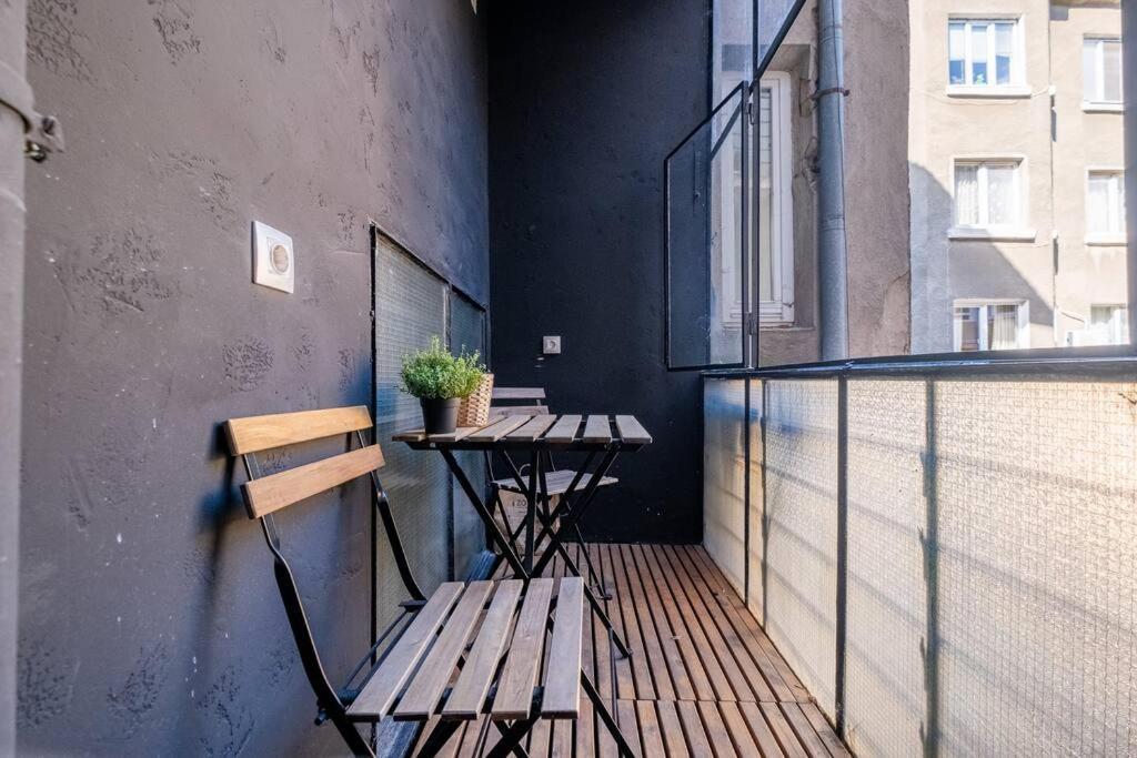 Stunning Luxury 3 Bedroom Apt In The Heart Of Town Sofia Extérieur photo