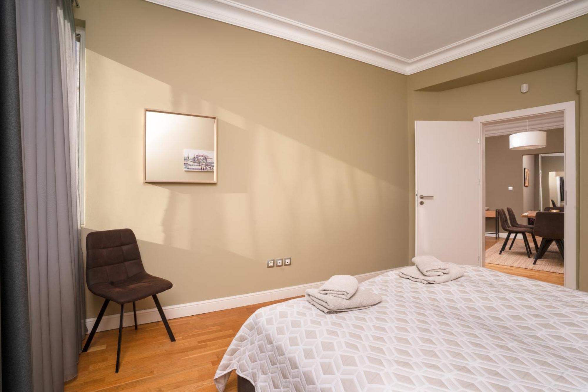 Stunning Luxury 3 Bedroom Apt In The Heart Of Town Sofia Extérieur photo