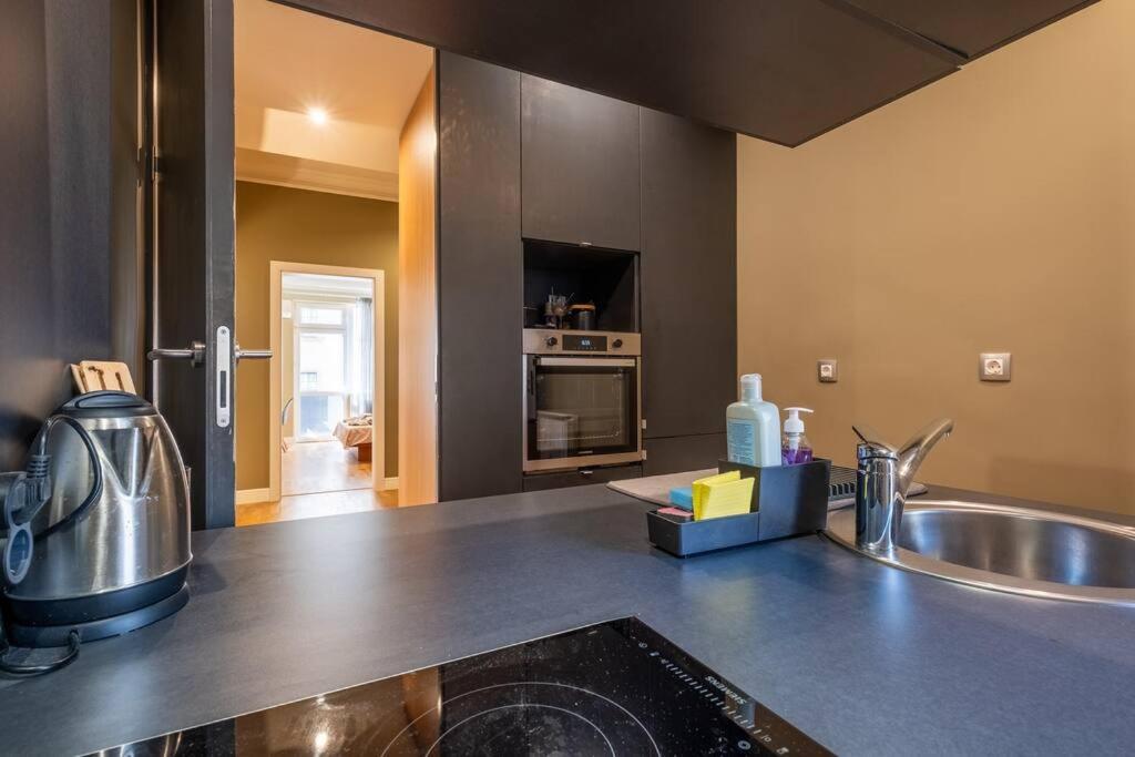 Stunning Luxury 3 Bedroom Apt In The Heart Of Town Sofia Extérieur photo